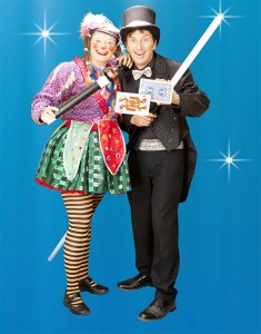 Magic Circus stage magician, stage magic show, the magic cricsu family sho